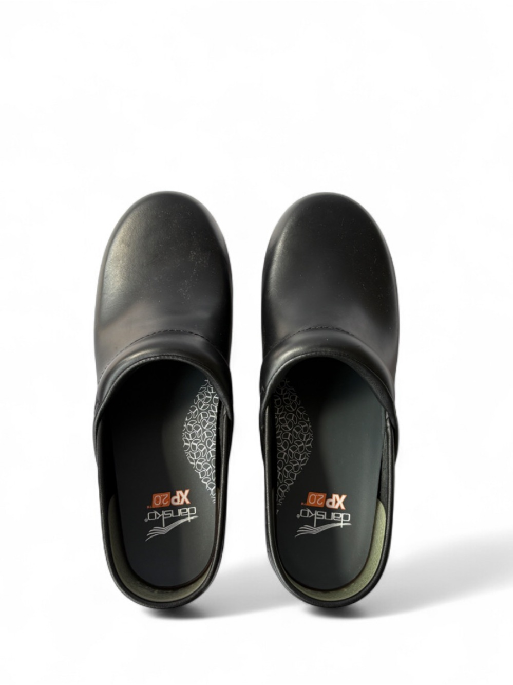 Dansko XP 2.0 Black LeatherWaterproof Pull Up Clog - Picture 3 of 8